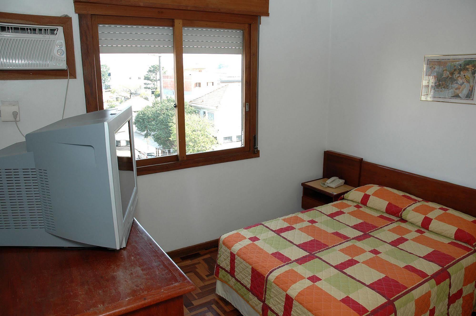 Hotel Porto Alegre Exteriör bild
